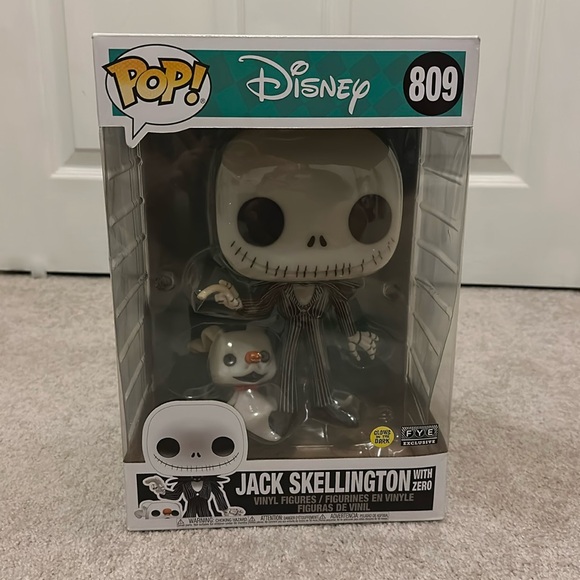 Funko POP - Jack Skellington with Zero (#809) - Glows in the Dark/FYE Exclusive - Picture 1 of 5